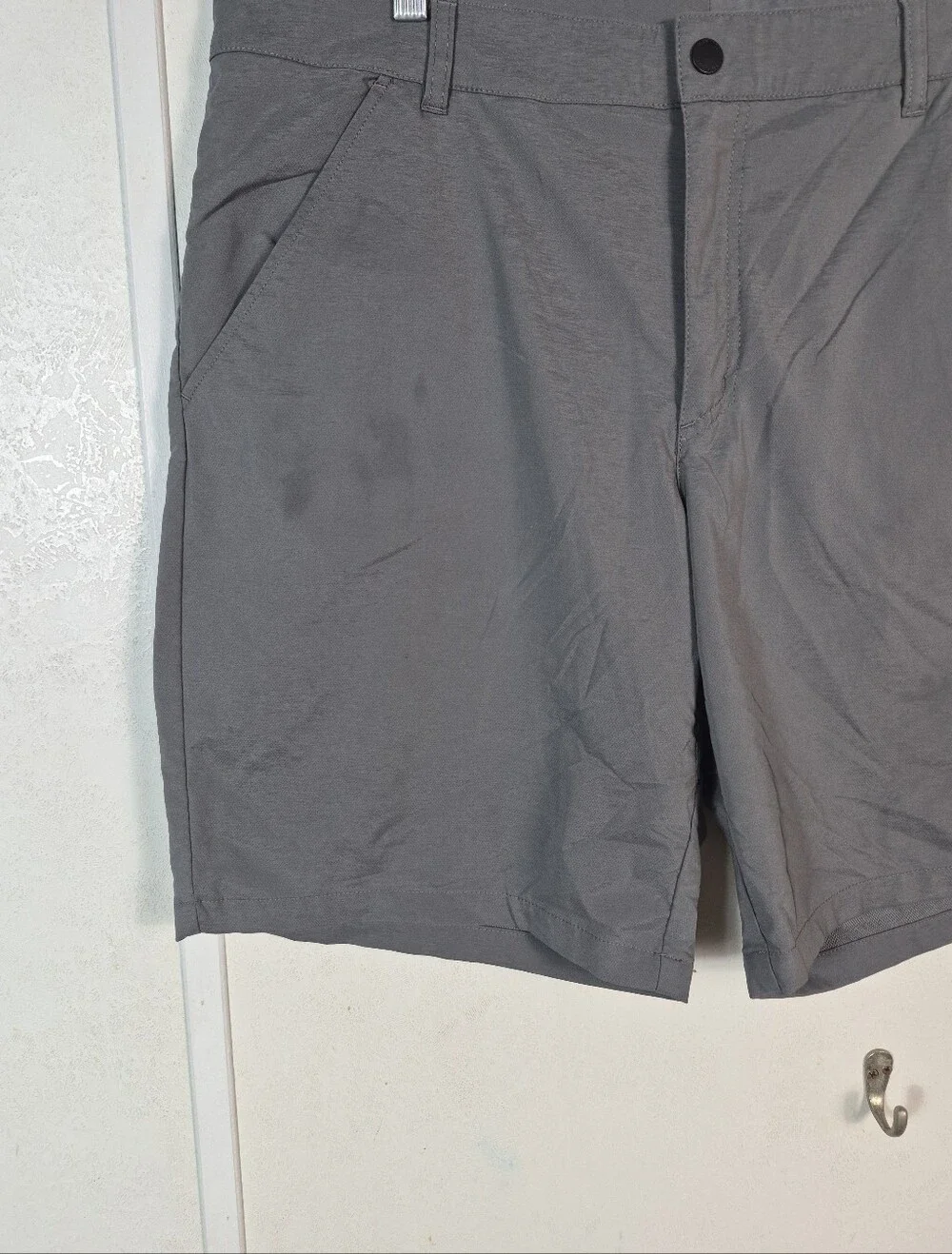 Columbia Sportswear Men's Sage Peak Chino Shorts 38